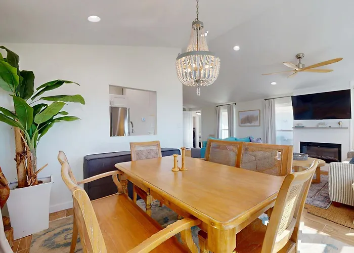 4th-floor Gulf-front With Shared Outdoor Pool Ac Private Balcony Holiday home Gulf Shores