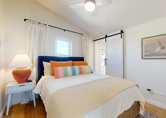 Holiday home 4th-floor Gulf-front With Shared Outdoor Pool Ac Private Balcony Gulf Shores