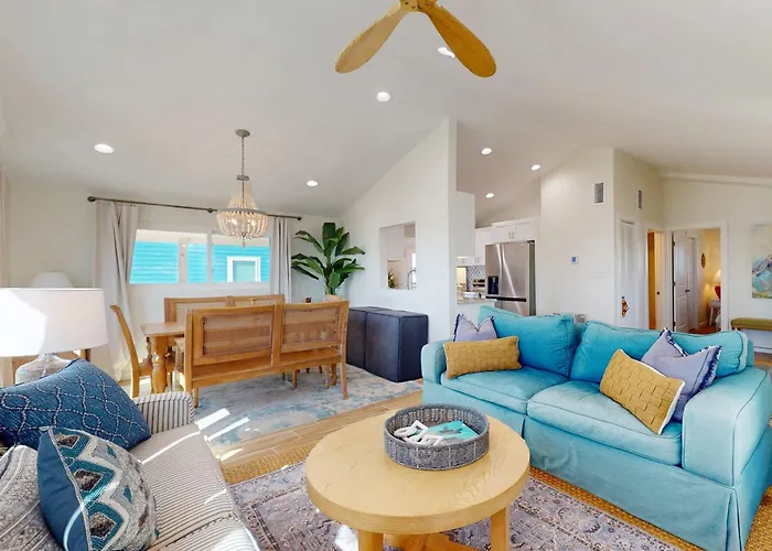 Holiday home 4th-floor Gulf-front With Shared Outdoor Pool Ac Private Balcony