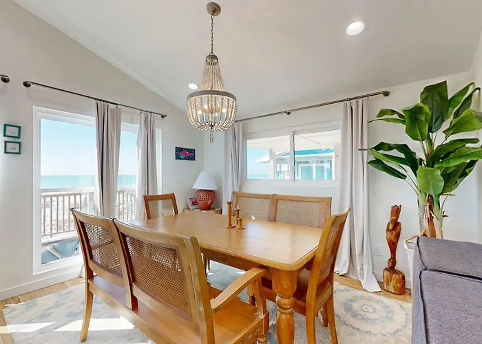 Holiday home 4th-floor Gulf-front With Shared Outdoor Pool Ac Private Balcony Gulf Shores