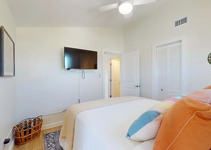 4th-floor Gulf-front With Shared Outdoor Pool Ac Private Balcony * Gulf Shores