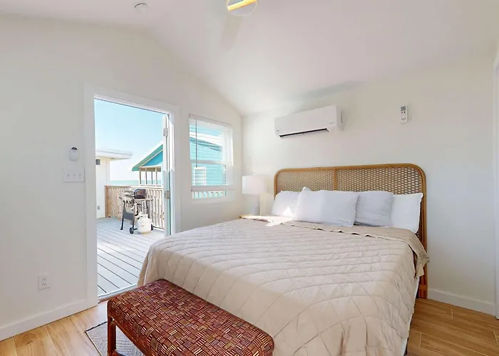4th-floor Gulf-front With Shared Outdoor Pool Ac Private Balcony Holiday home *